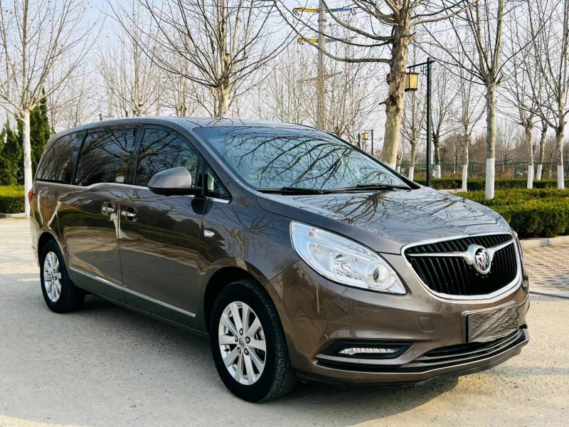 聊城17年别克GL83