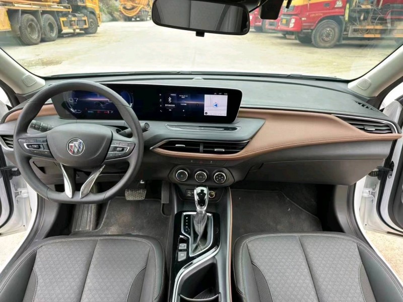 梧州22年别克威朗2