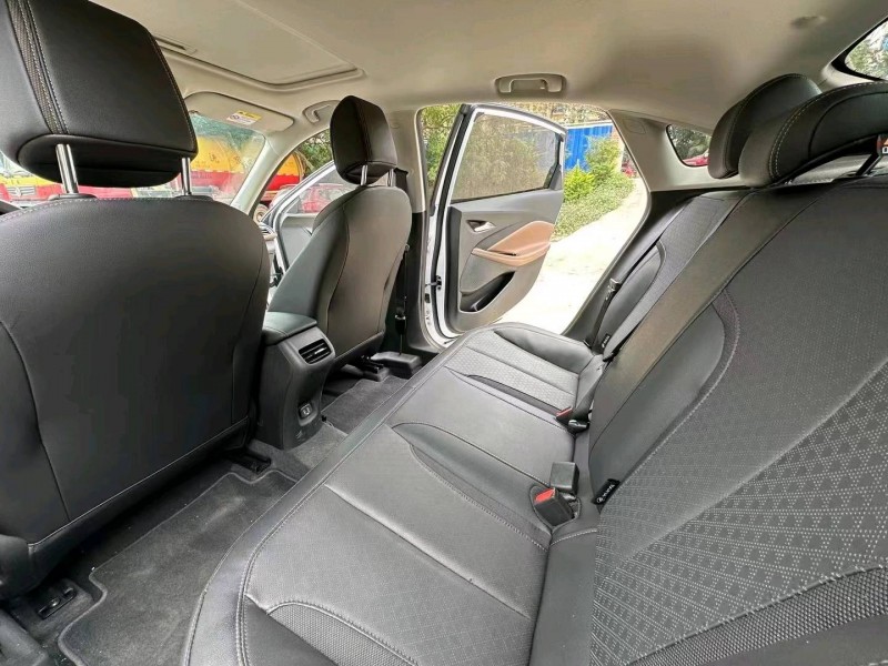 梧州22年别克威朗9