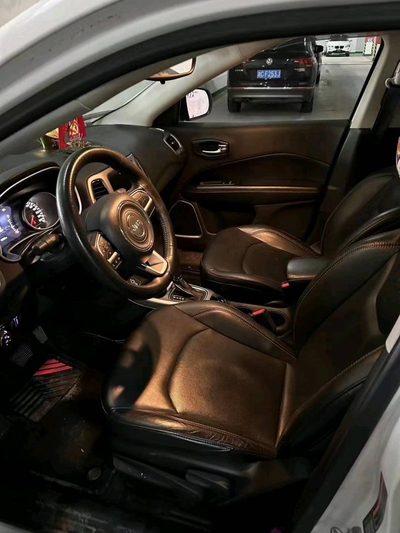 济南18年Jeep自由光5