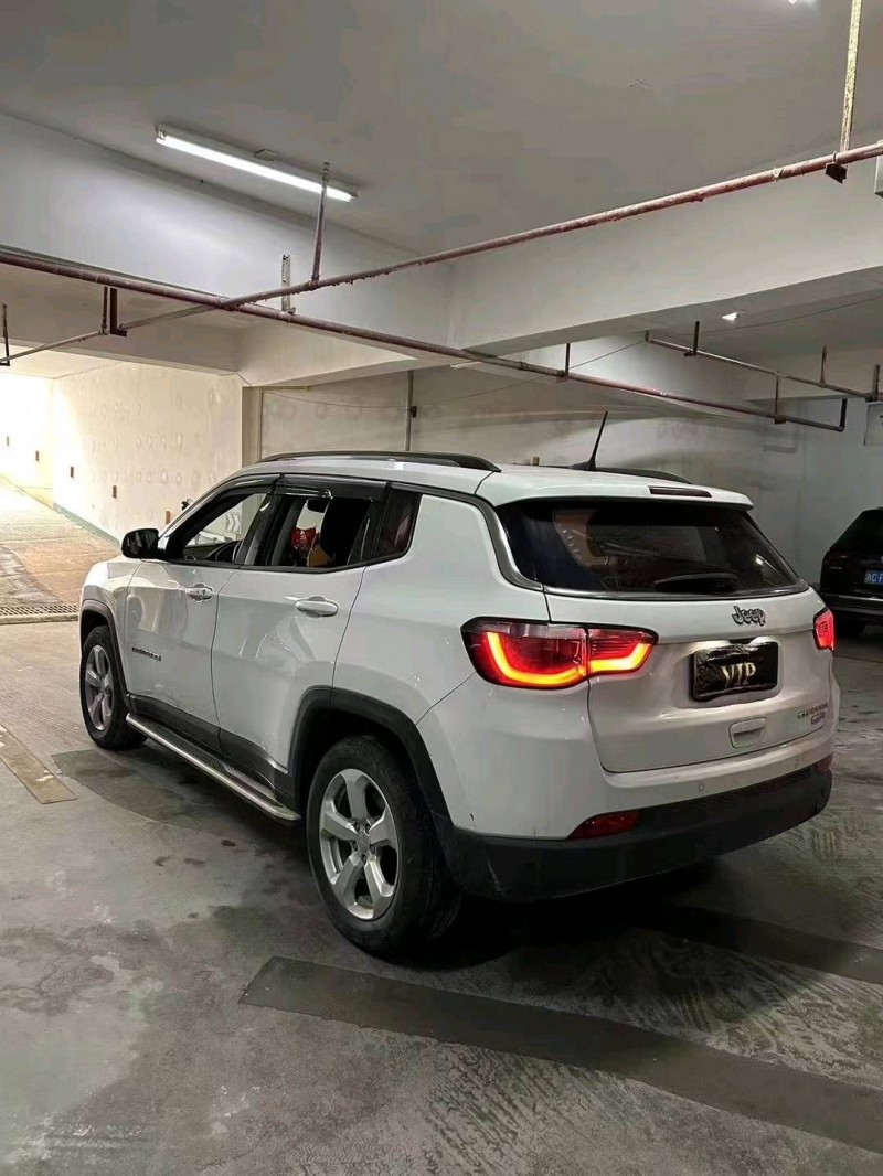 济南18年Jeep自由光7