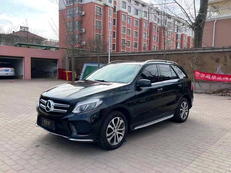 北京16年奔驰GLE2