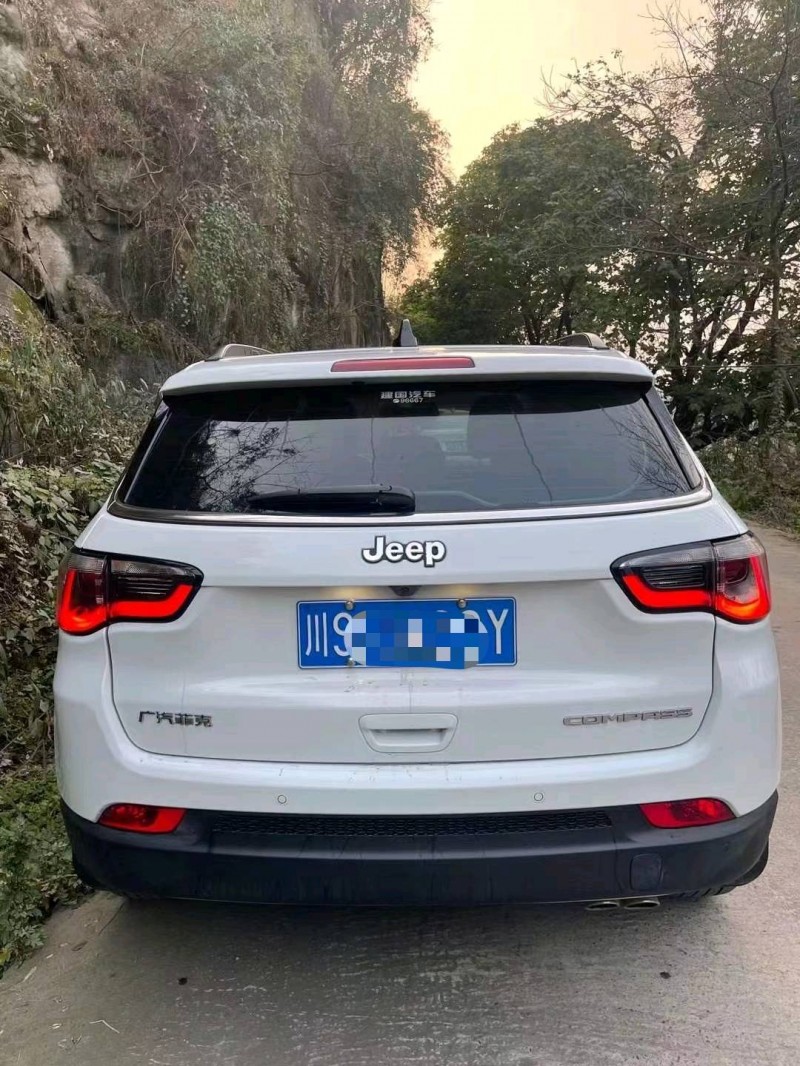 成都21年Jeep指南者9