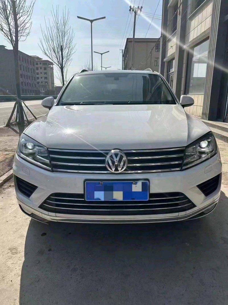 北京17年大众途锐8