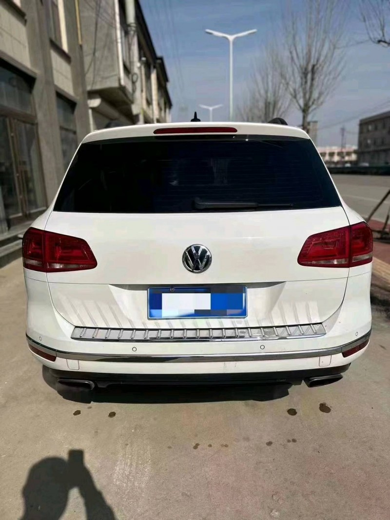 北京17年大众途锐5