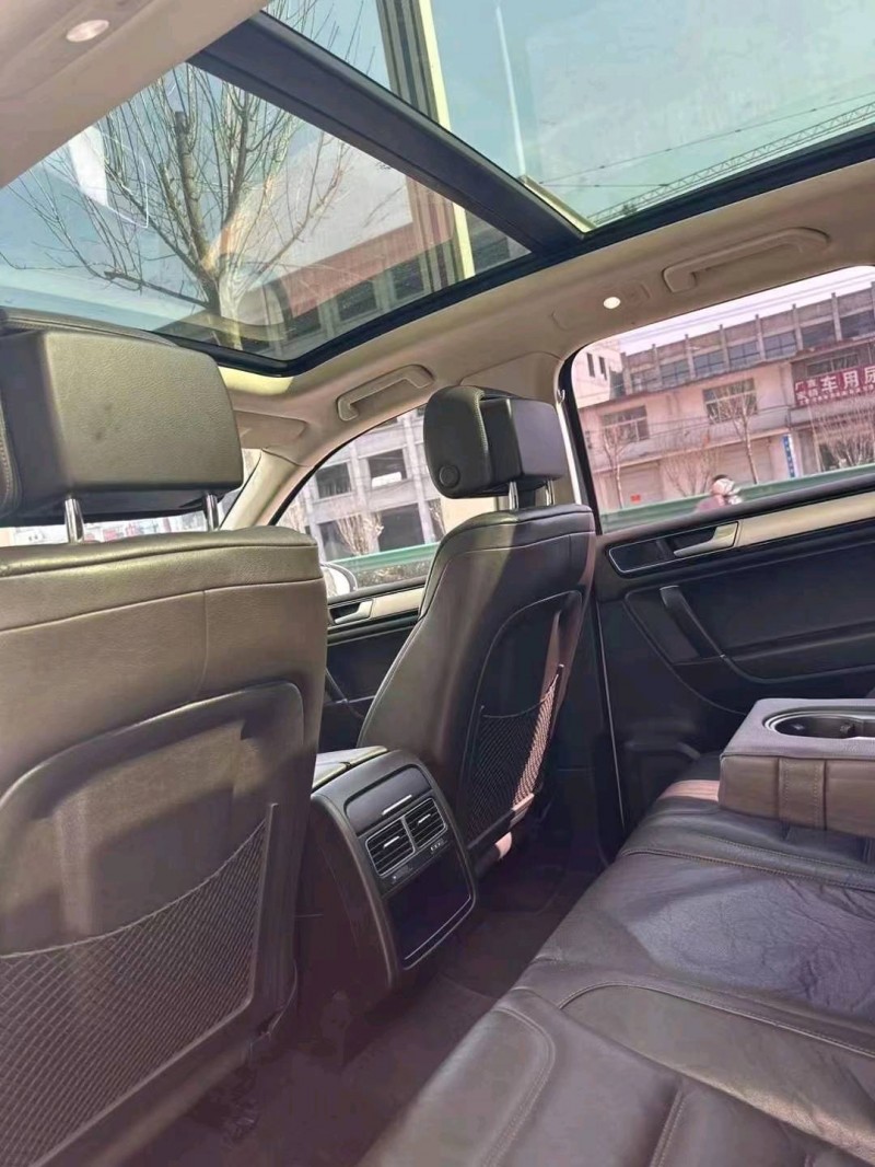 北京17年大众途锐1