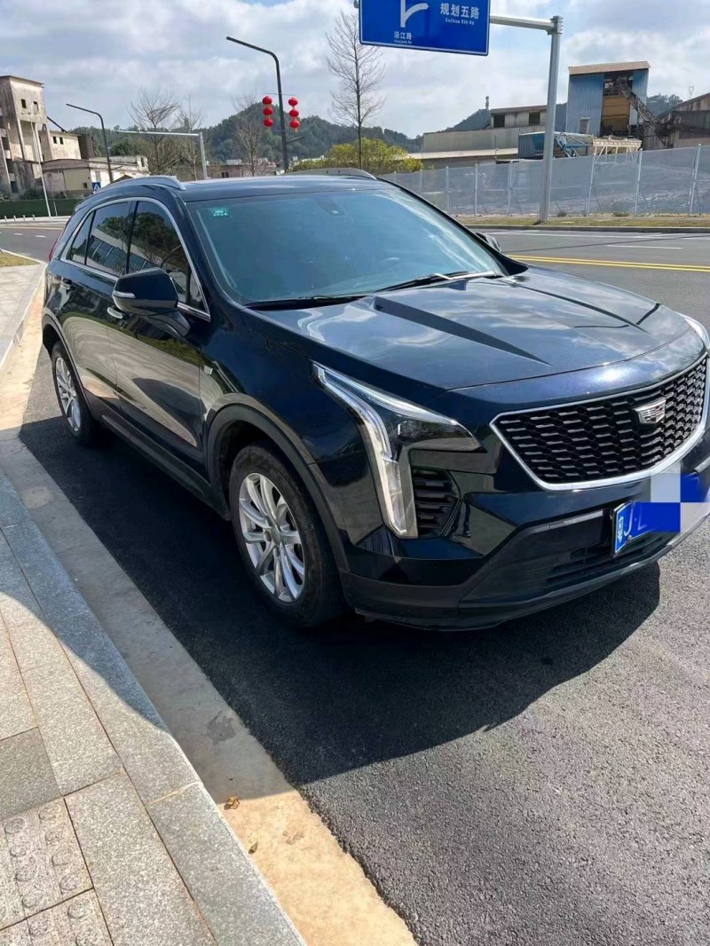 珠海20年凯迪拉克XT42