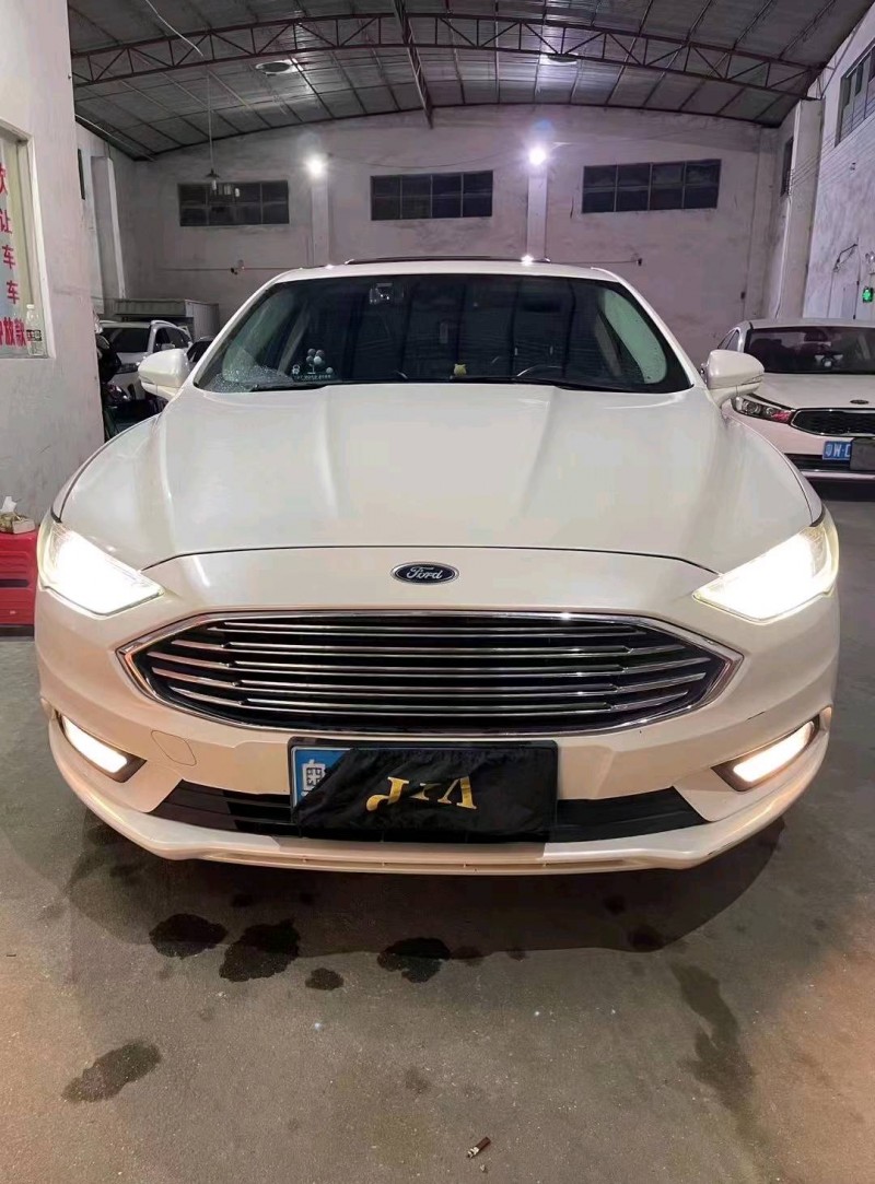 珠海17年福特蒙迪欧1