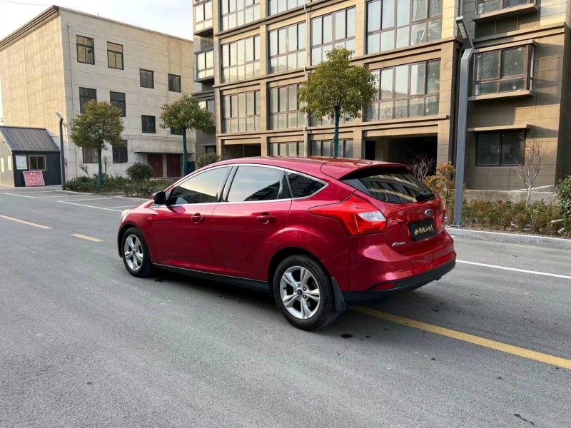 徐州13年福特福克斯7