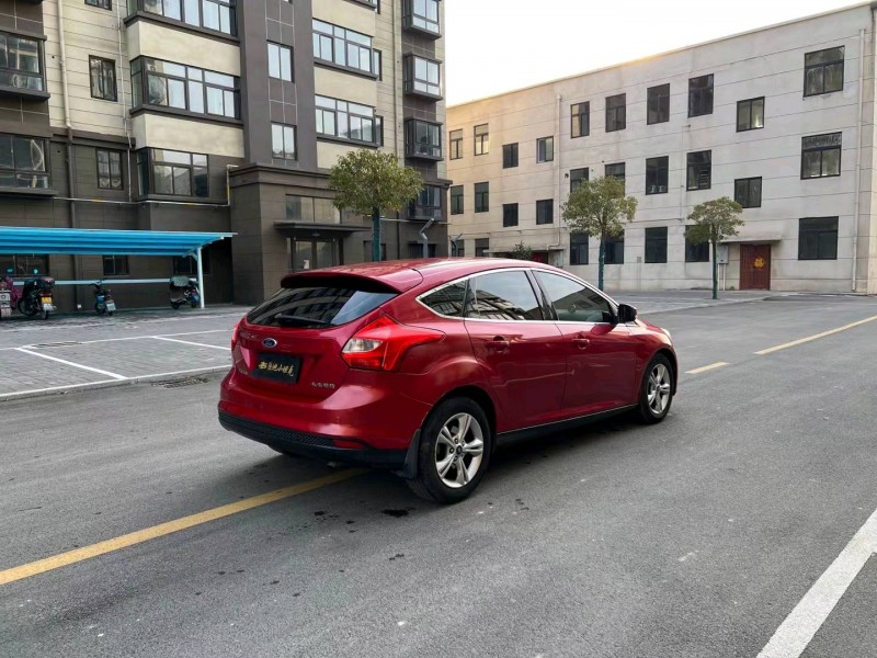 徐州13年福特福克斯8