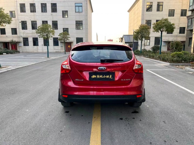 徐州13年福特福克斯9