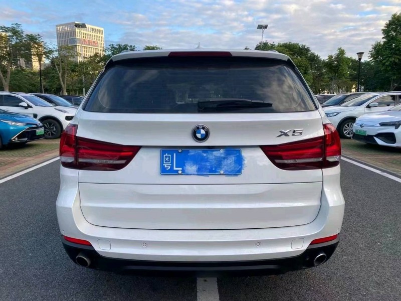 广州16年宝马X59