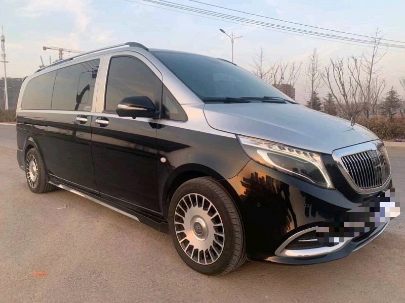 青岛18年奔驰威霆2