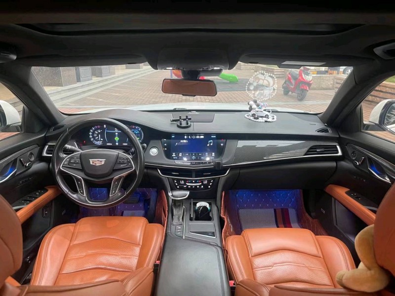 佛山16年凯迪拉克CT68