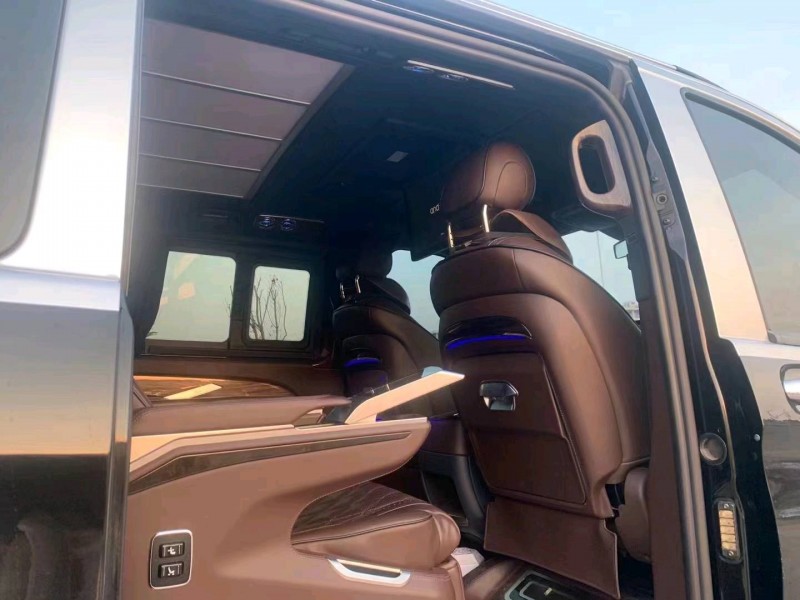 枣庄18年奔驰威霆8