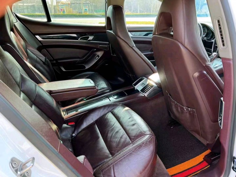 北京13年保时捷帕拉梅拉6