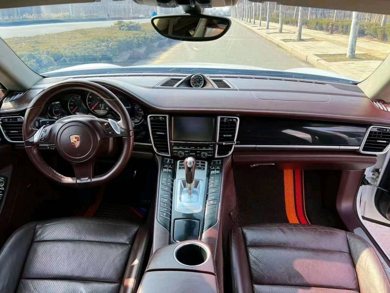 北京13年保时捷帕拉梅拉7