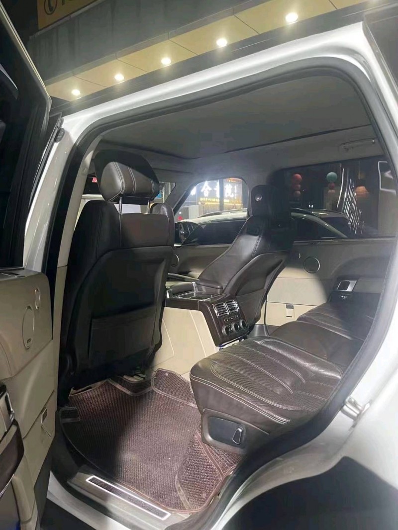 济宁15年路虎揽胜行政3