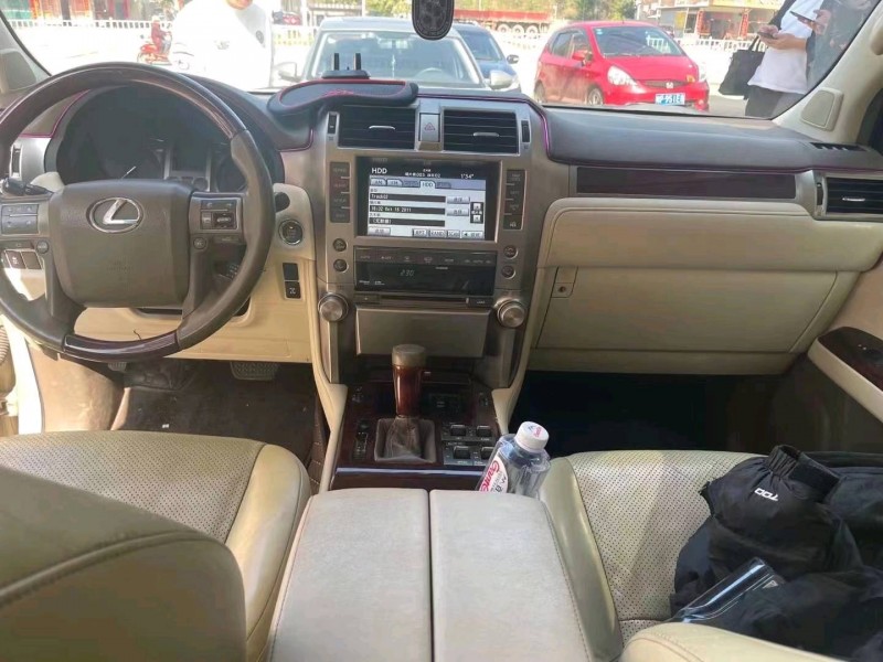 济宁12年雷克萨斯GX4