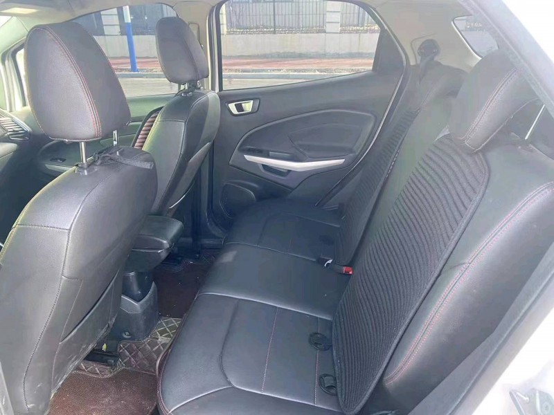 邯郸16年福特翼搏3