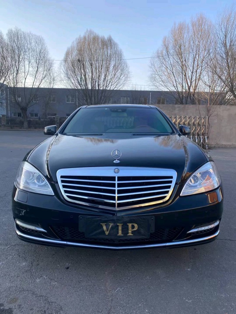 沈阳12年奔驰S8