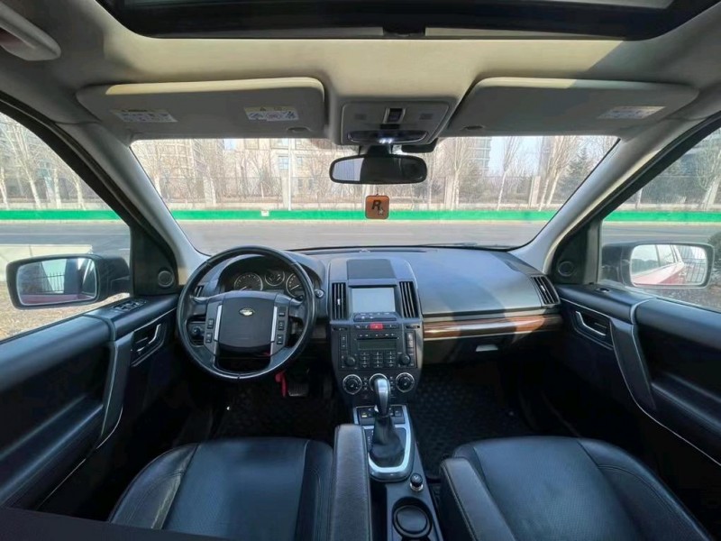 沈阳10年路虎神行者1