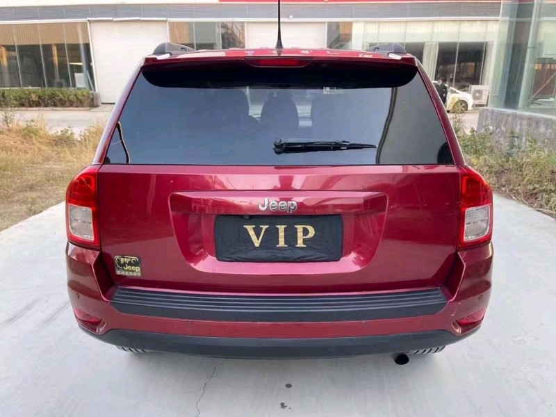 济宁13年Jeep指南者5