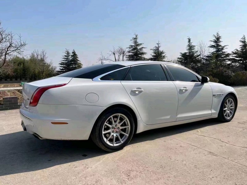 青岛15年捷豹XJL7