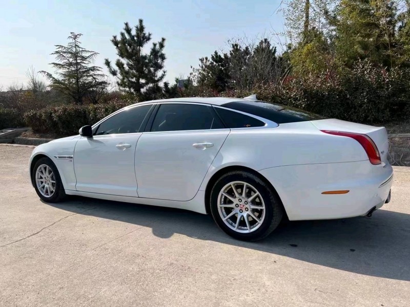 青岛15年捷豹XJL8