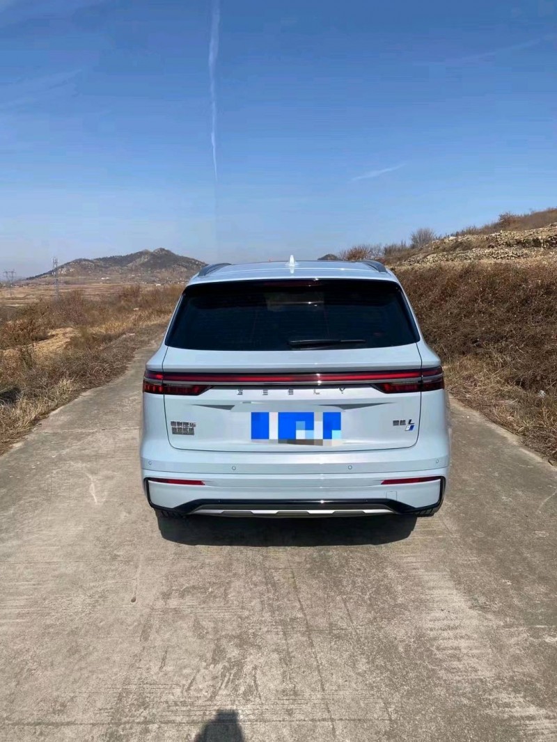 济南22年吉利星越1