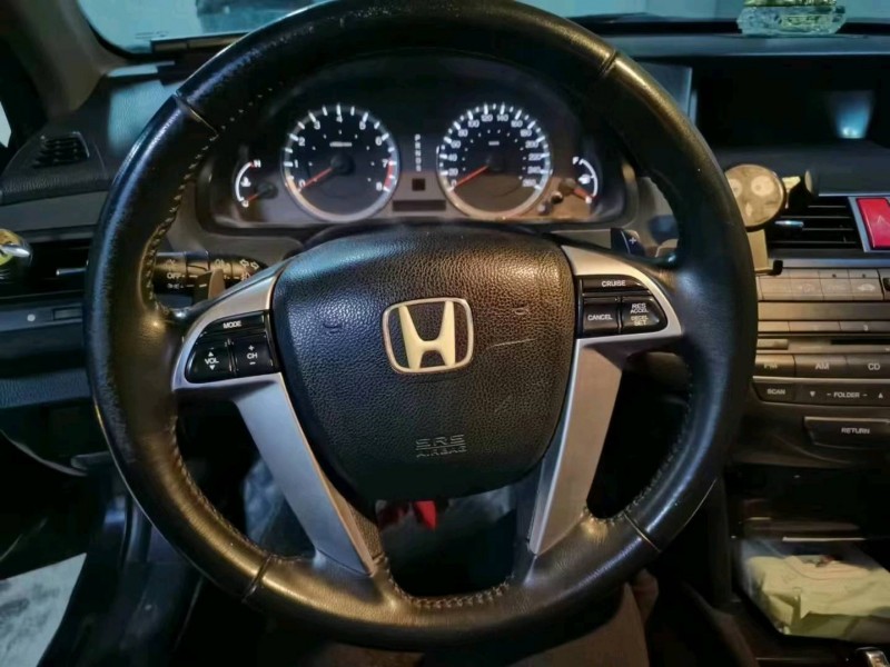 济南13年本田雅阁4