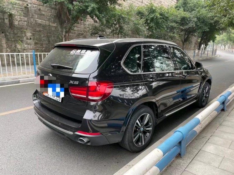 重庆17年宝马X55