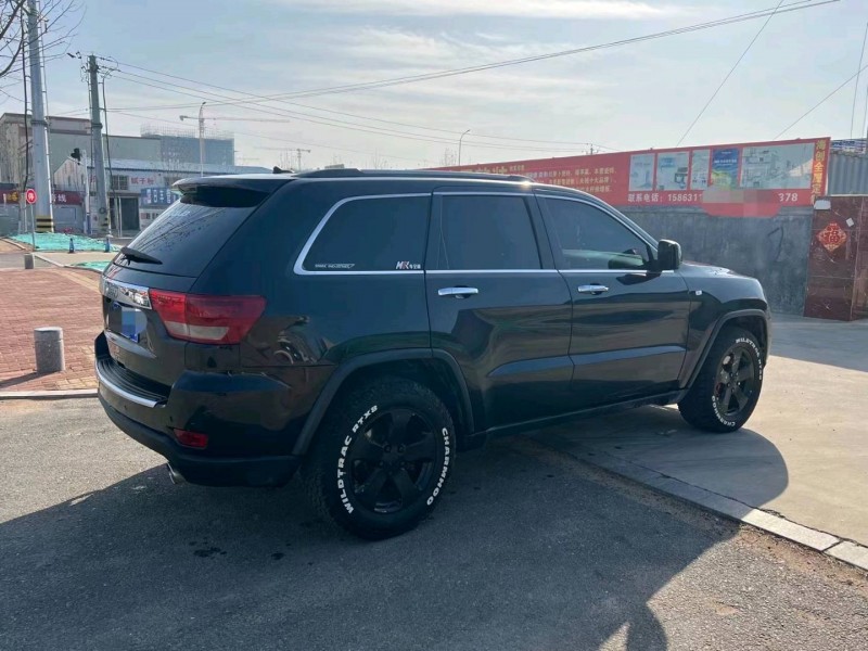 枣庄12年Jeep大切诺基5