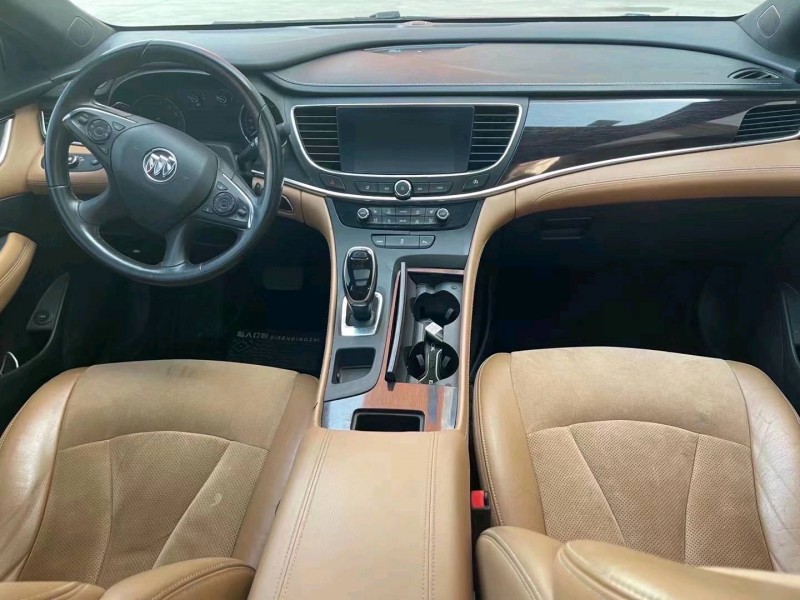 枣庄16年别克君越8