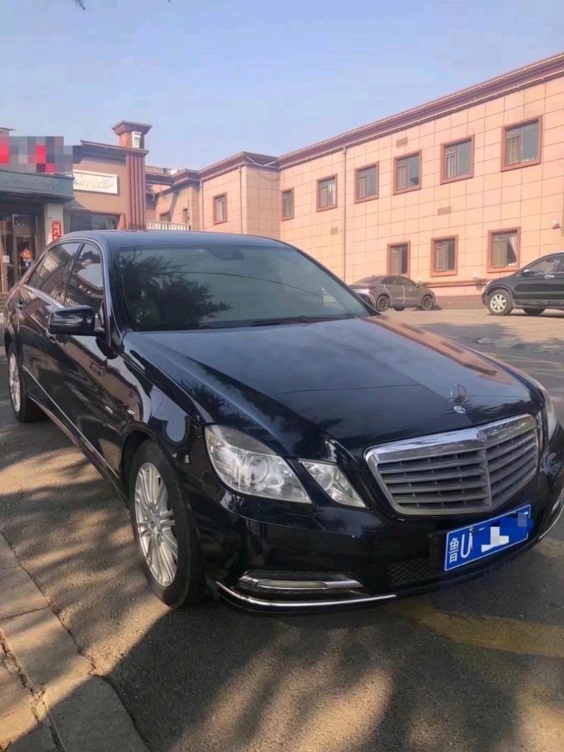 东营11年奔驰E2