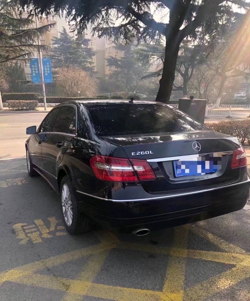东营11年奔驰E5