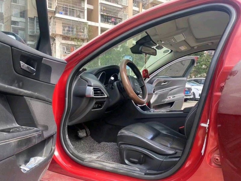 邯郸15年捷豹XE5