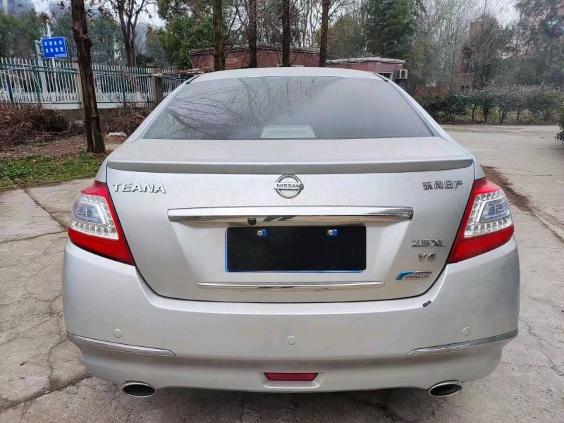 宜昌13年日产天籁6