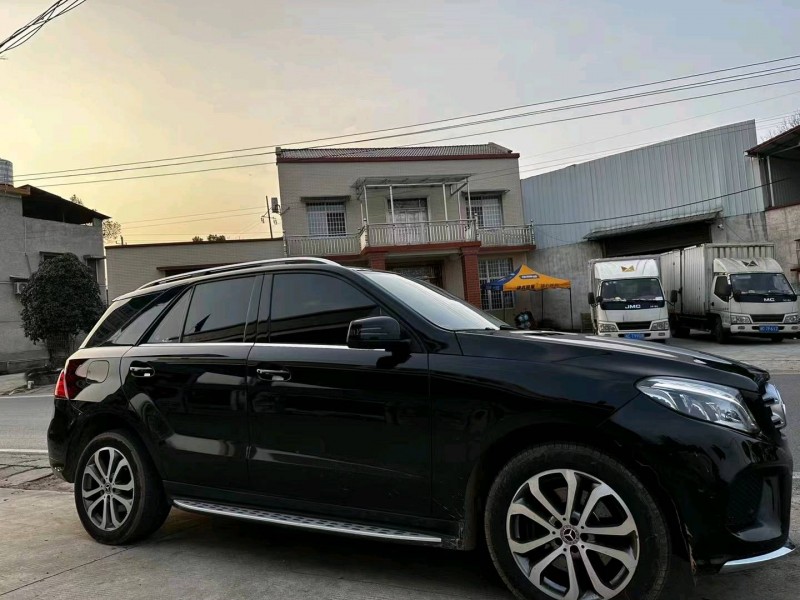 邯郸18年奔驰GLE2