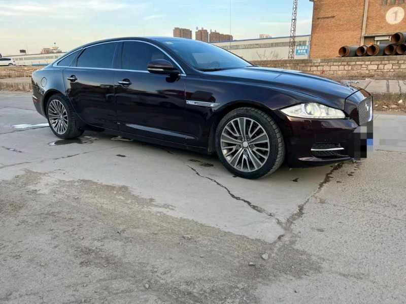 青岛12年捷豹XJL4