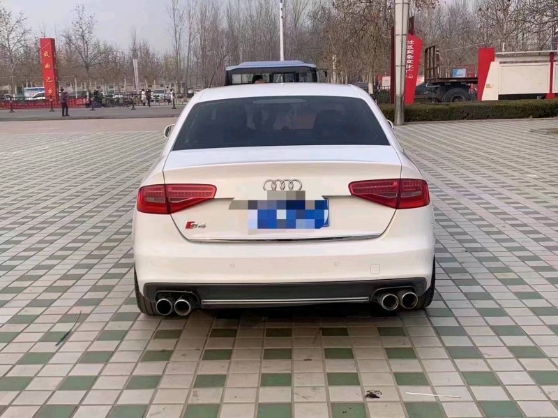 枣庄16年奥迪A4L7