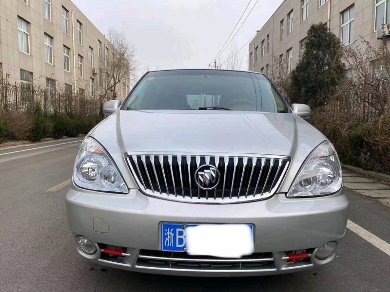 东营17年别克GL88