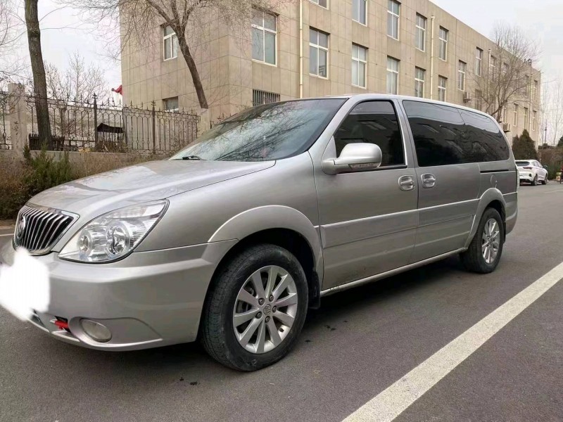 东营17年别克GL87