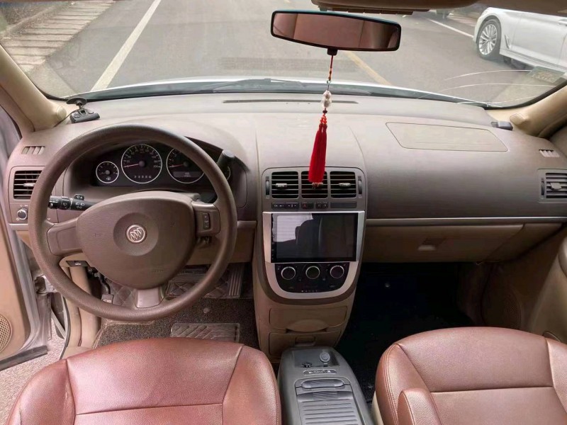 东营17年别克GL85