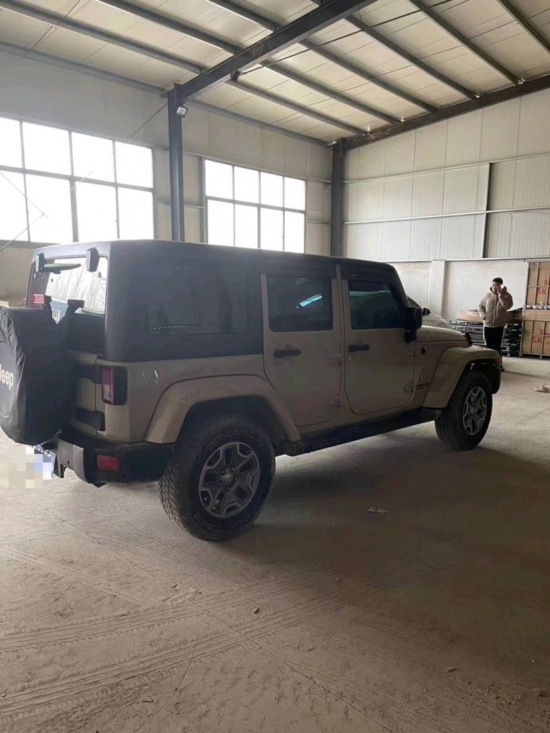 石家庄17年Jeep牧马人8