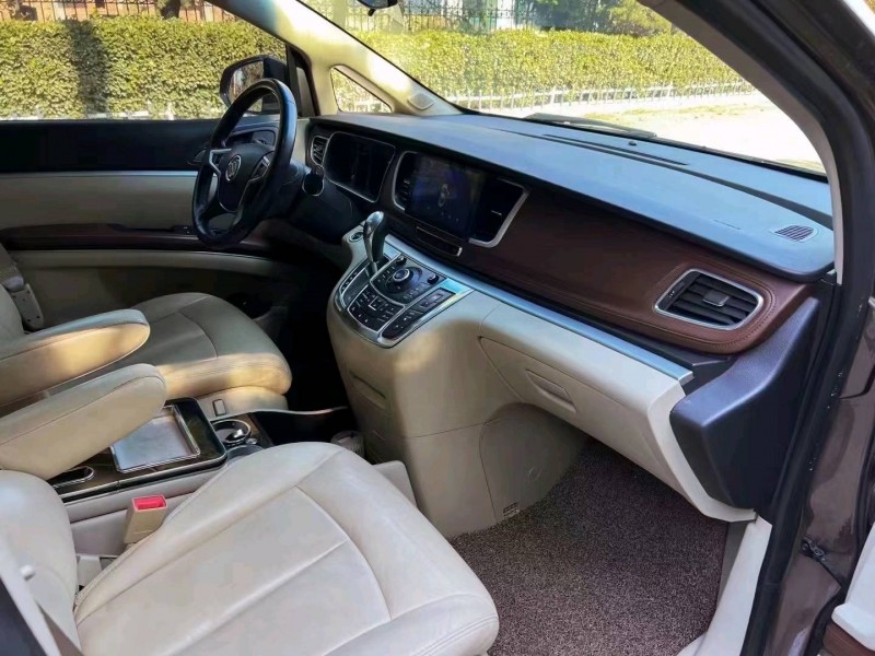 枣庄16年别克GL85