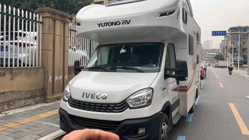 北京22年依维柯房车2