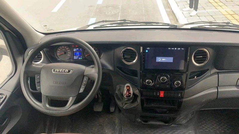 北京22年依维柯房车5