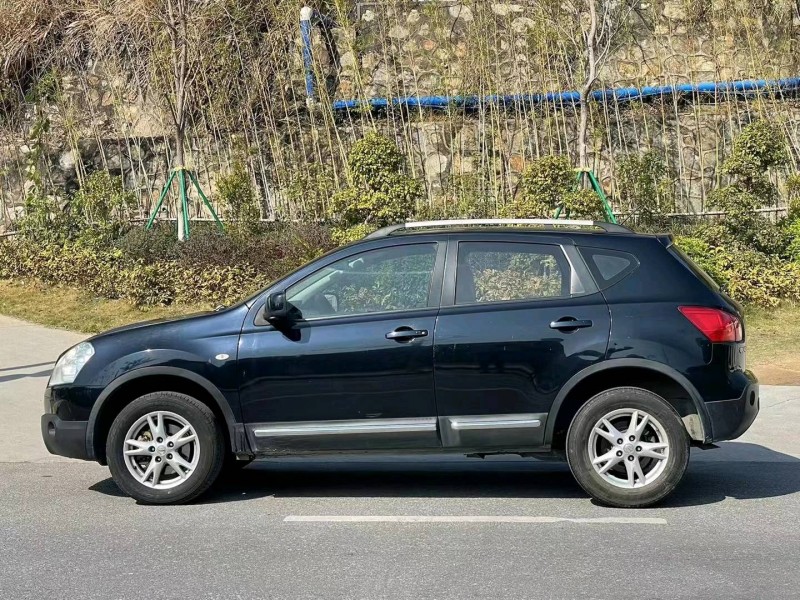 广州13年日产逍客4