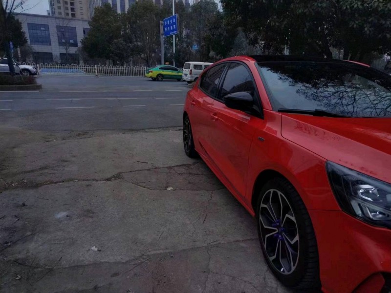 宜昌21年福特福克斯1